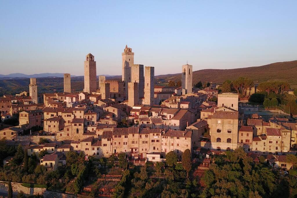 Castello Di Fulignano Ildebrando Superior Apartment San Gimignano Luaran gambar